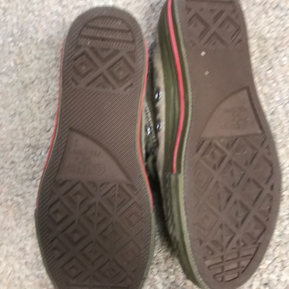 Converse shoes size 2 - Picture 3 of 5